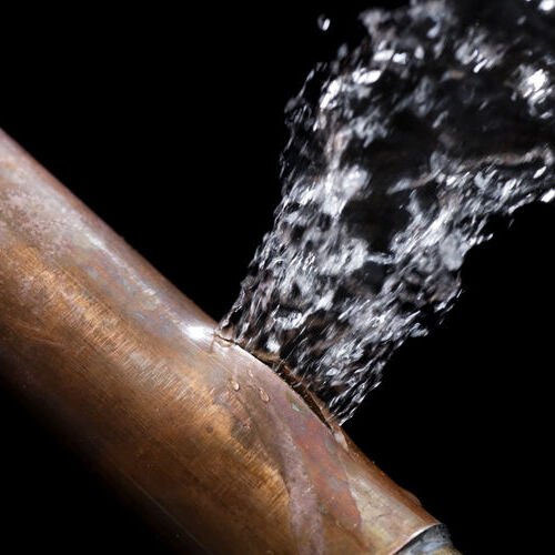 Leaking water pipe 1